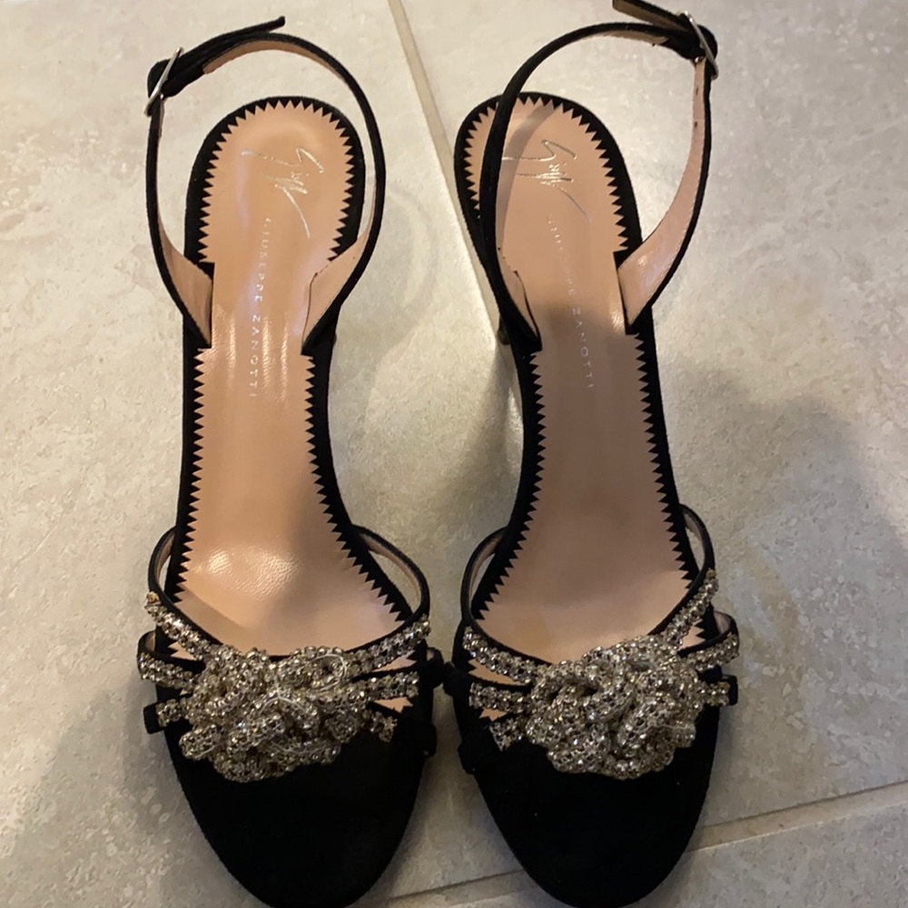 Brand new Giuseppe zanotti scandal